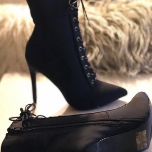 💎BRAND NEW💎 High heel bootie “No chaser”